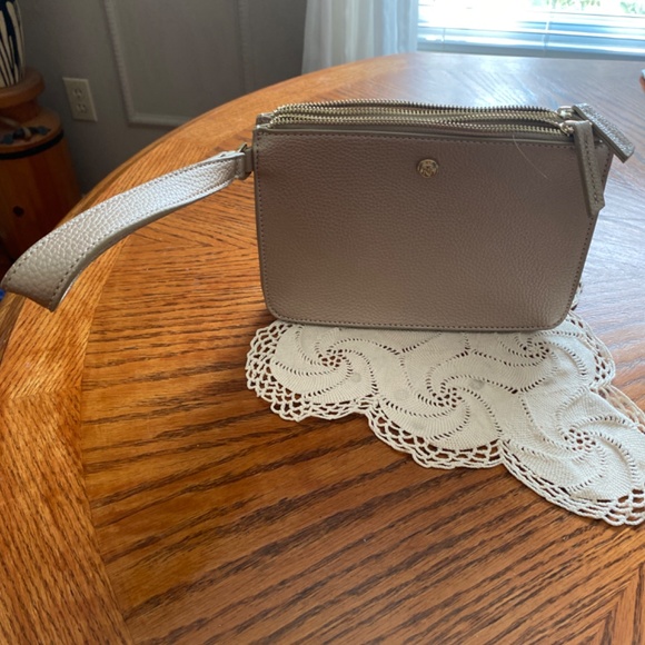 Naturalizer Wristlet - Picture 5 of 10